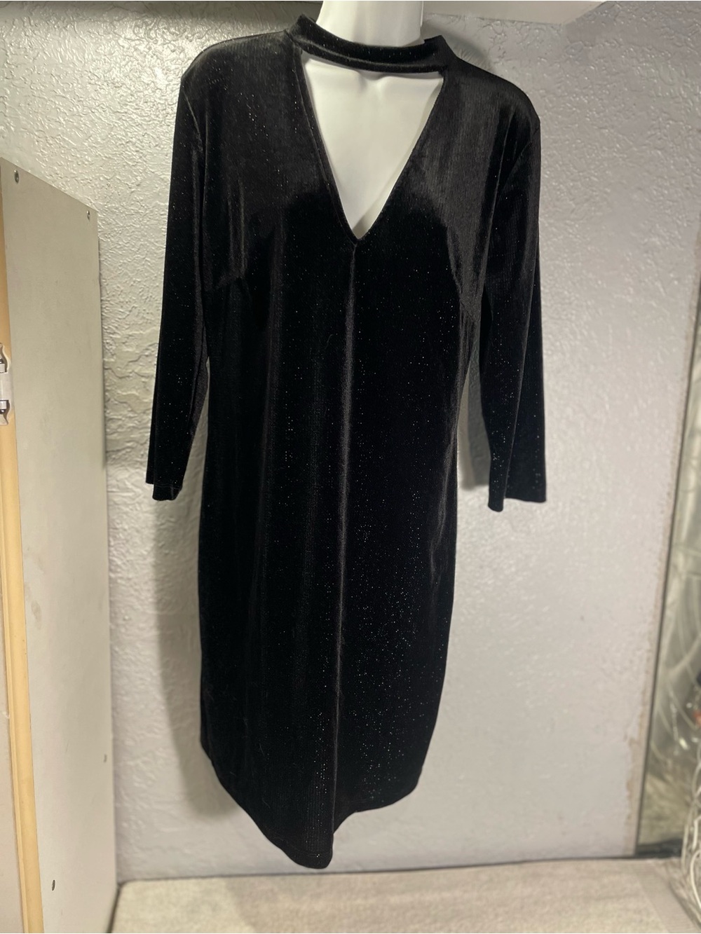 Forever 21 Black Velvet Cutout Midi Dress